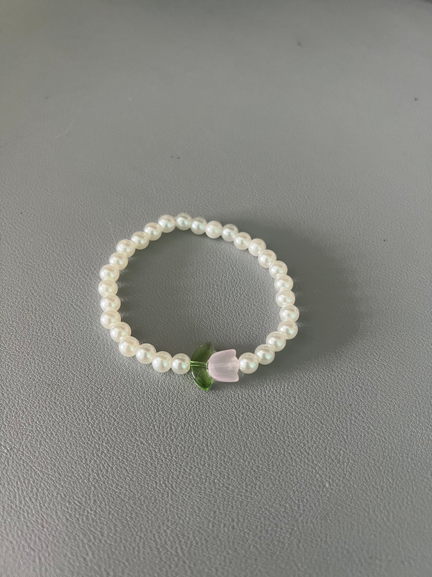 Tulip Pearl Bracelet